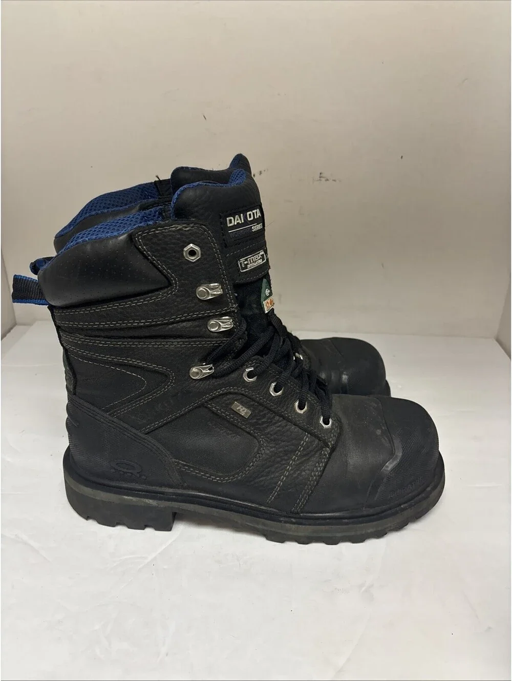 DAKOTA Men's 557 8